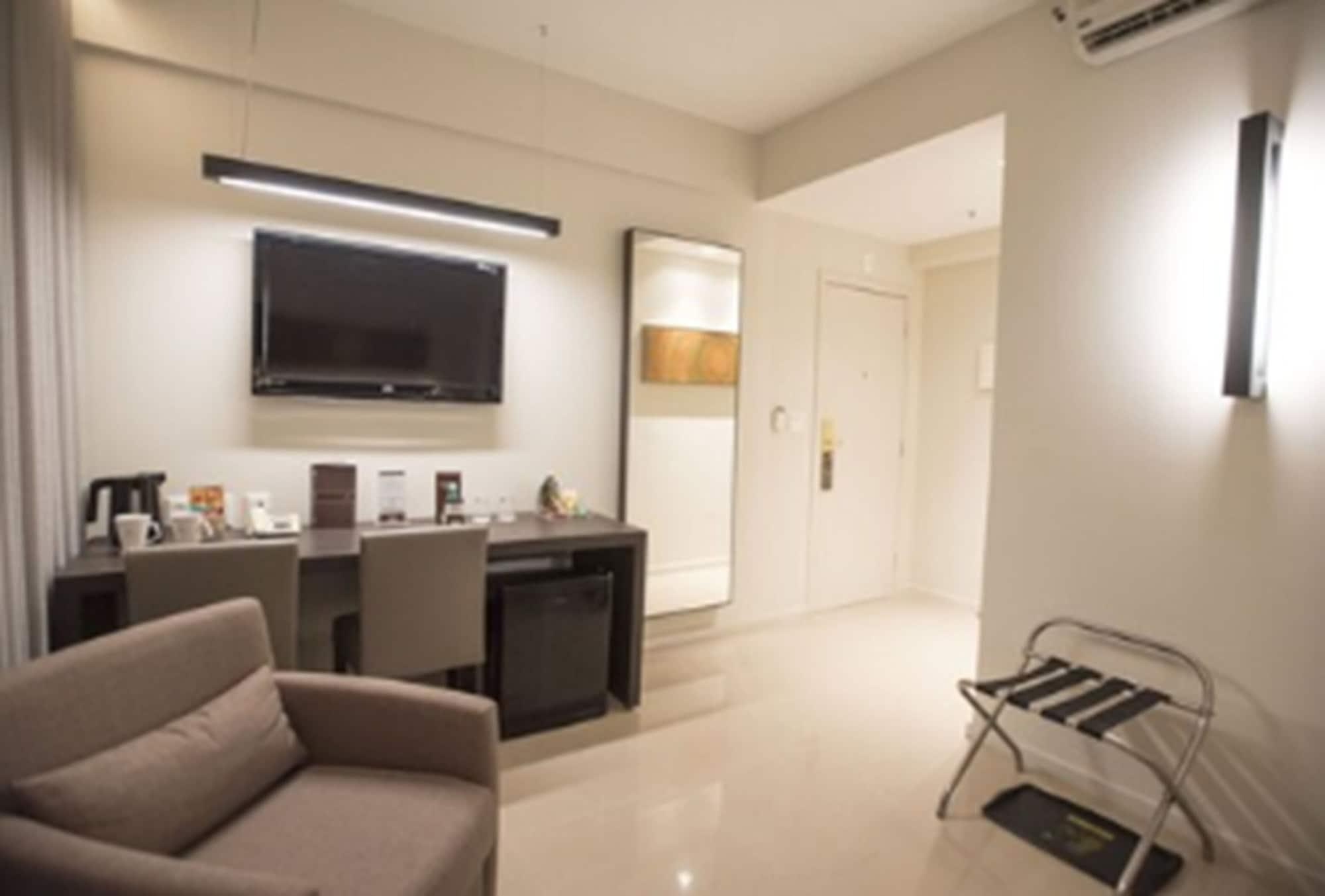 Royal Boutique Savassi Hotel Belo Horizonte Extérieur photo A room at the hotel