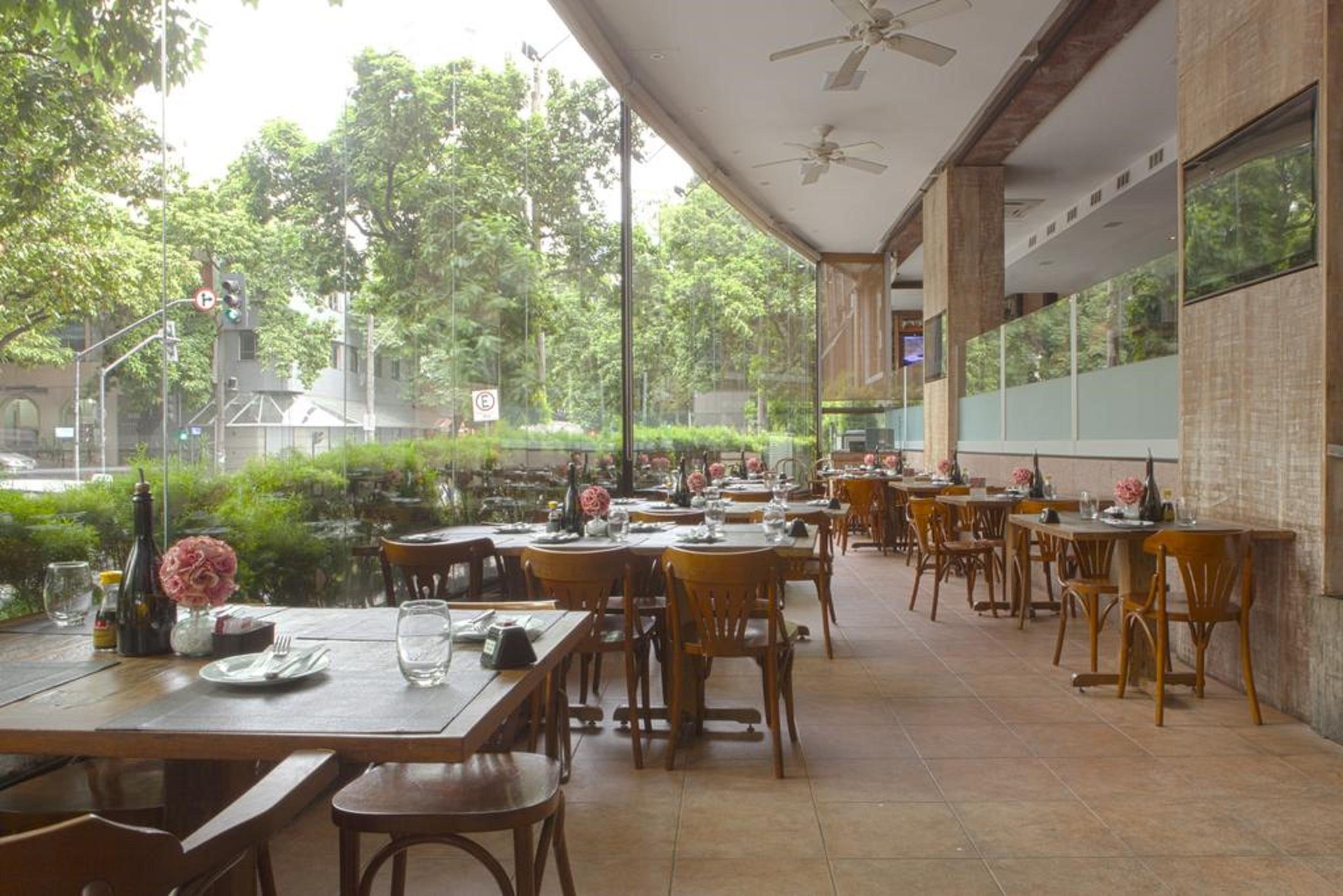 Royal Boutique Savassi Hotel Belo Horizonte Extérieur photo The interior of the restaurant